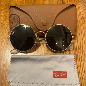 Round Raybans - Authentic